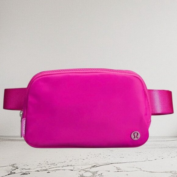 RARE! NEW Lululemon Everywhere Belt Bag (1L)  - SONIC PINK - Dopamine Unisex - Picture 8 of 12